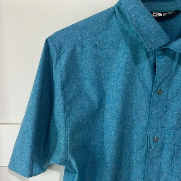 North Face Hiking Button Down - Picture 3 of 9